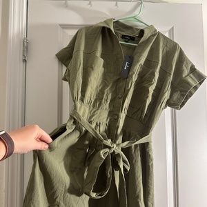NWT Lulus Large Green Cotton Utility Dress with Pockets and  Tie Strap